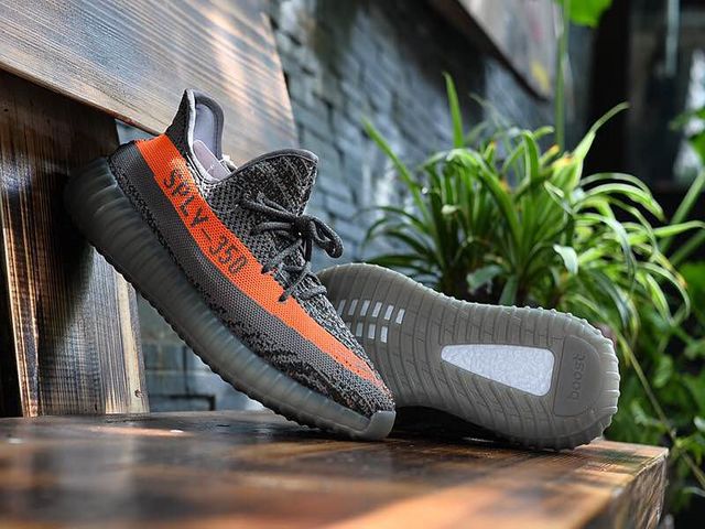 yeezy 350 v2 - adidas