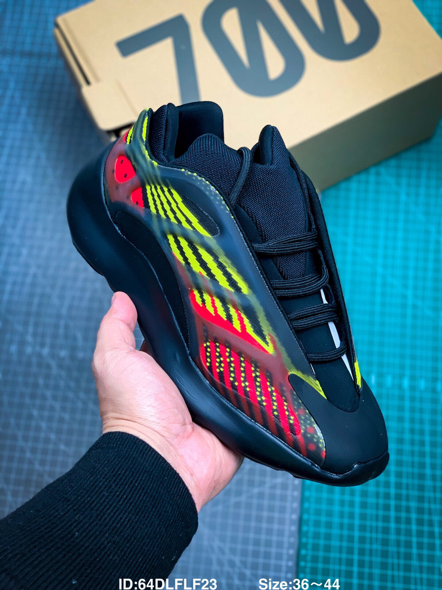 yeezy 700 - adidas