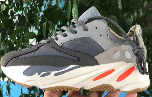 yeezy 700 boost - adidas