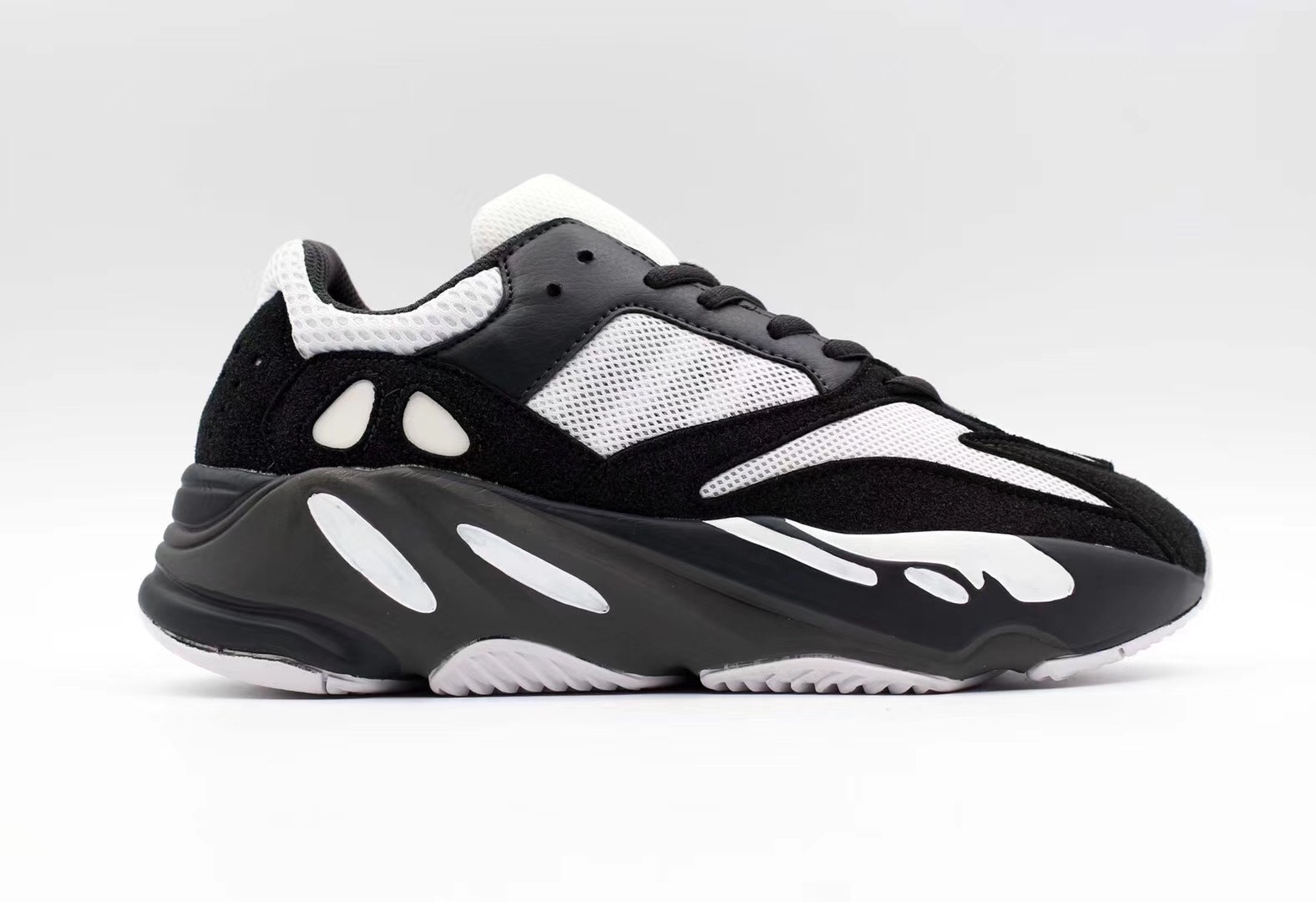 yeezy 700 boost - adidas