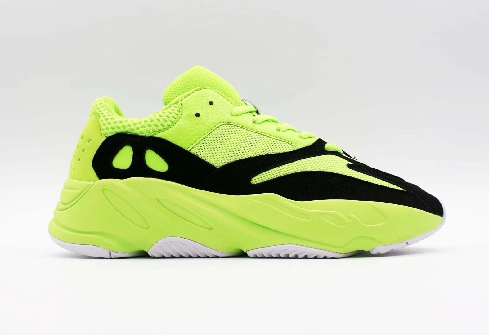 yeezy 700 boost - adidas
