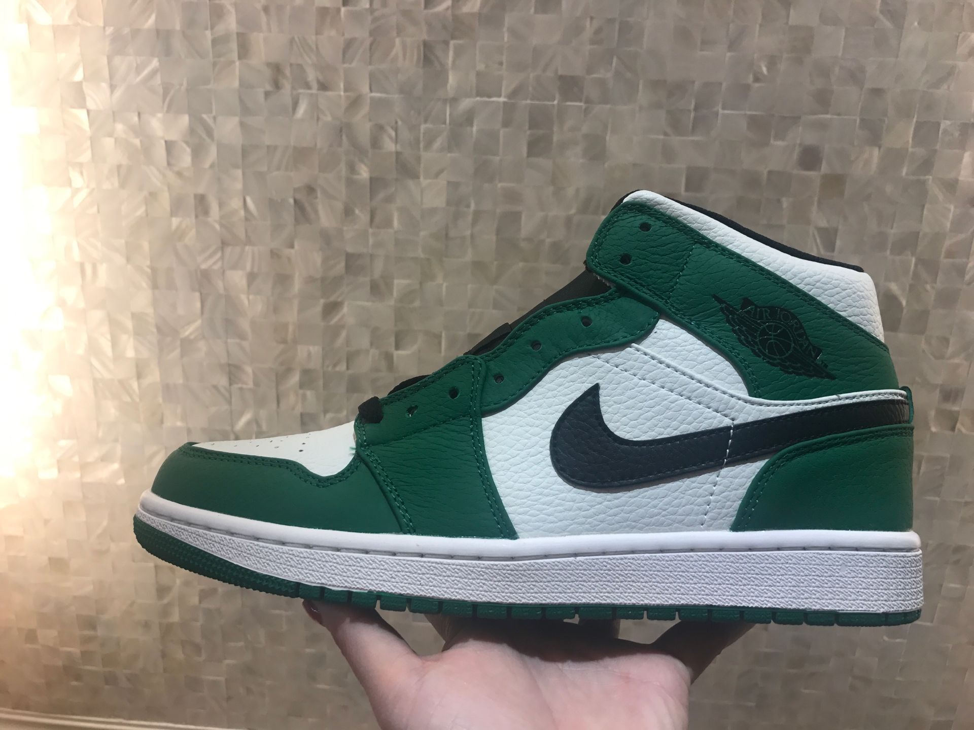 air jordan 1 retro mid - jordan