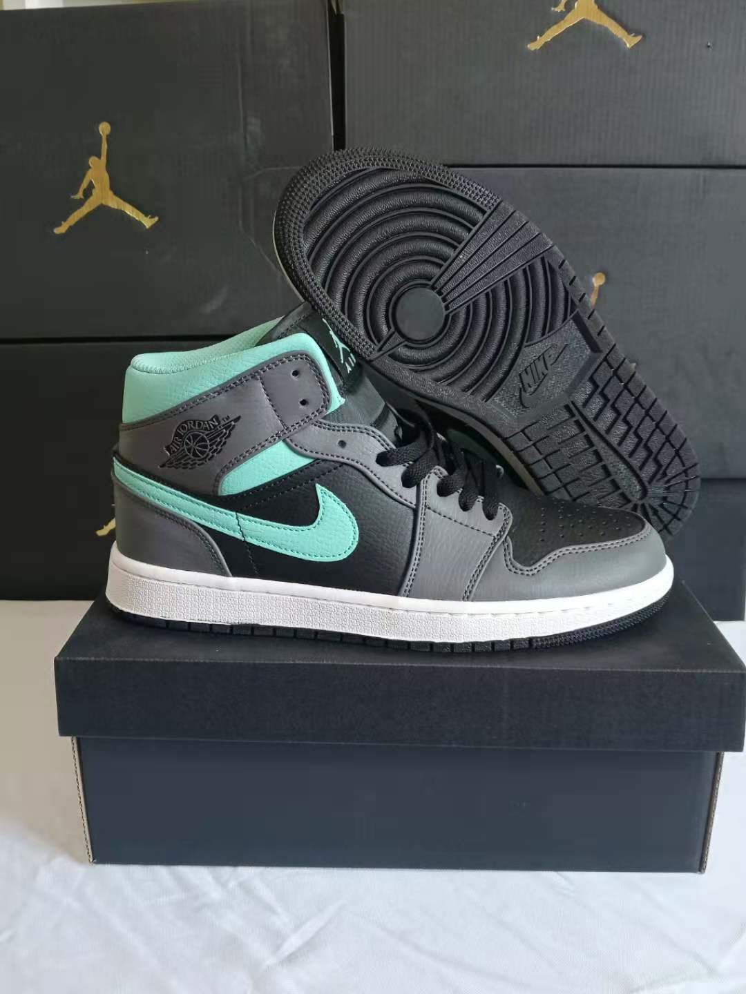 jordan air jordan 1 retro mid
