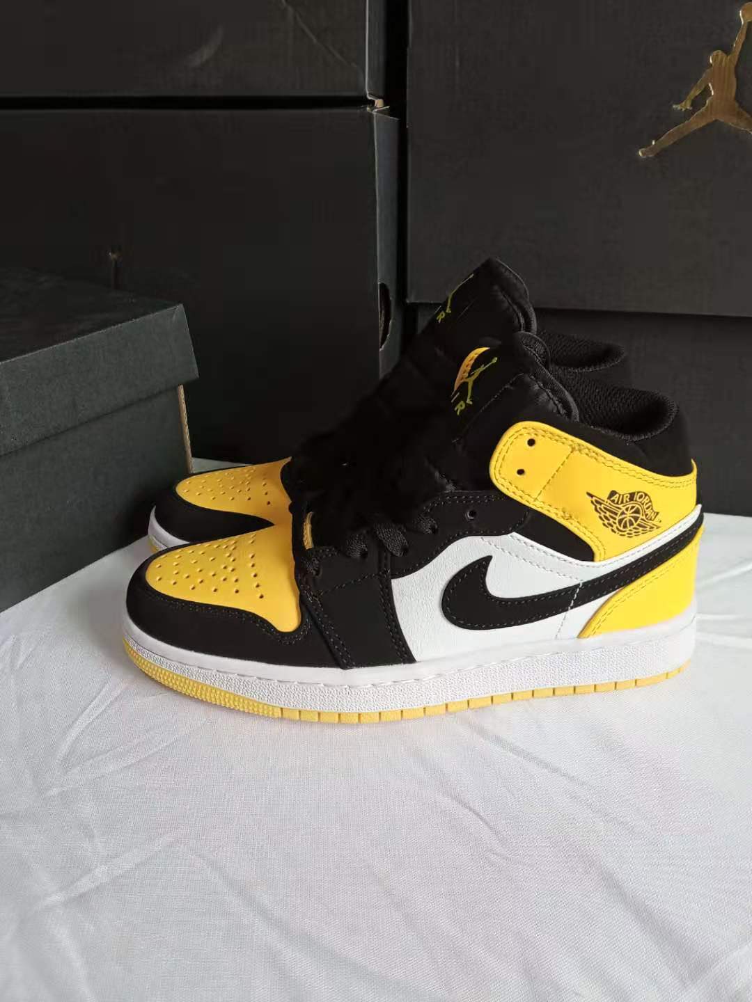 air jordan 1 retro mid - jordan