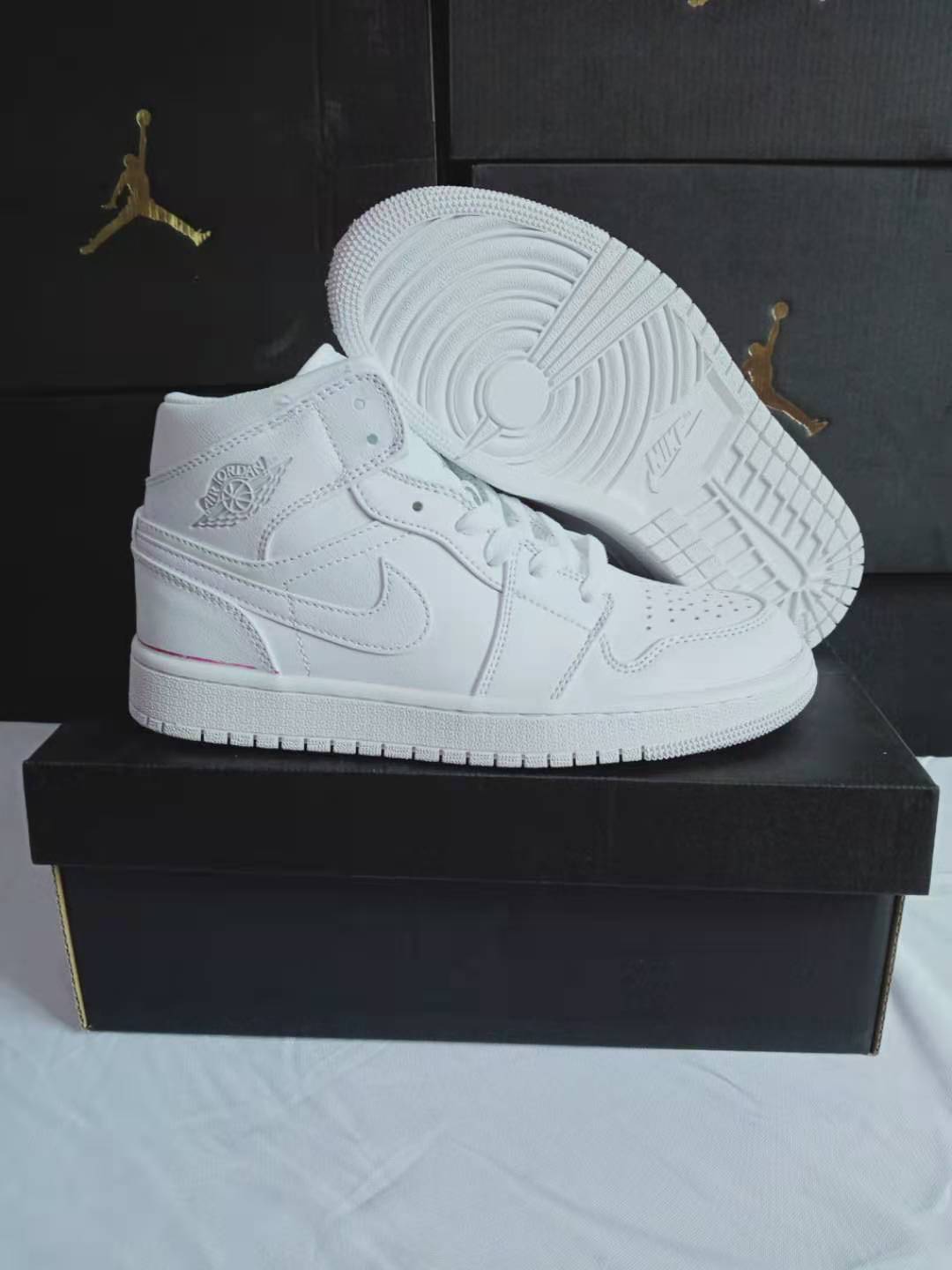 air jordan 1 retro mid - jordan