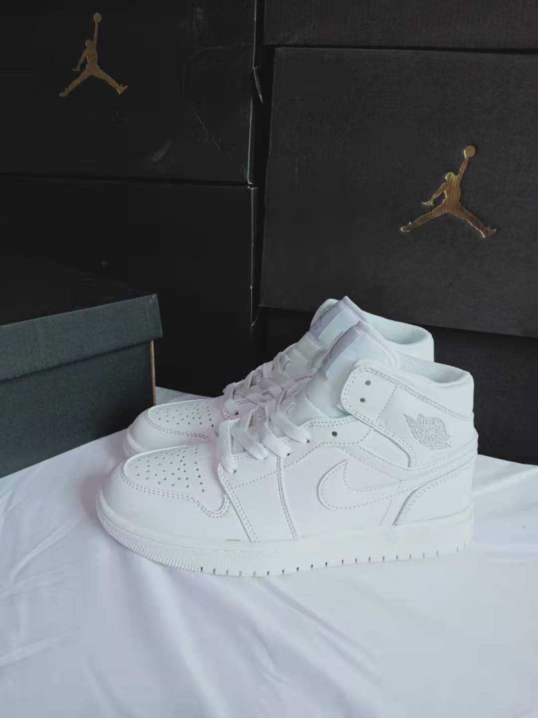 jordan air jordan 1 retro mid
