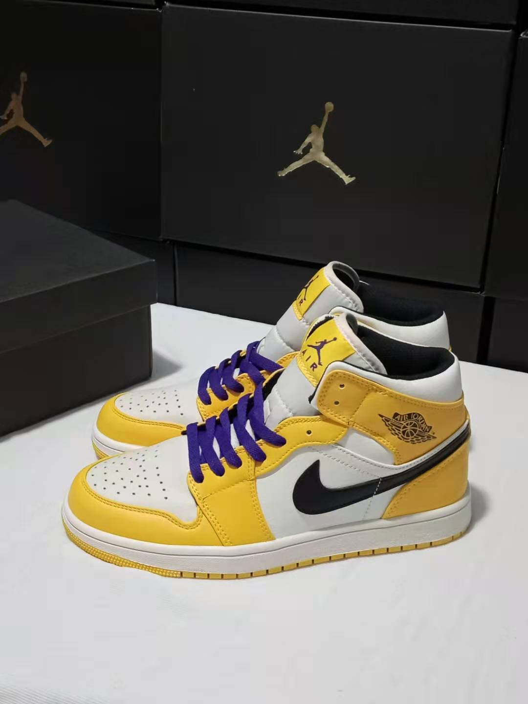 air jordan 1 retro mid - jordan