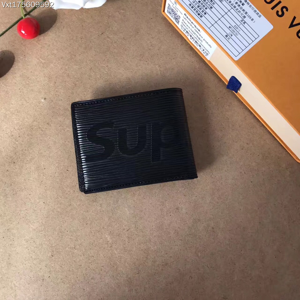 louis vuitton - supreme
