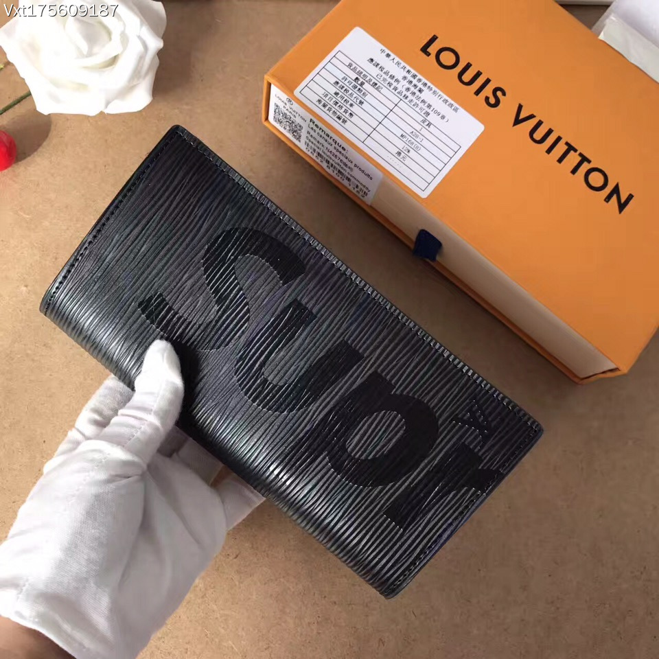 louis vuitton - supreme